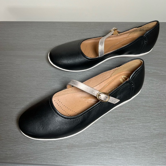 Clarks  “Helina Amo” Mary Jane Shoe - Picture 3 of 6